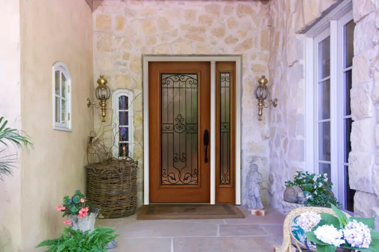 3 Tips When Shopping for a Door Replacement