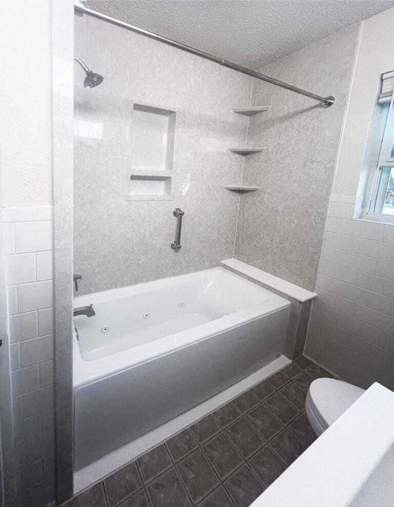 Image Gallery - Bath Tub Remodeling - Photo 2