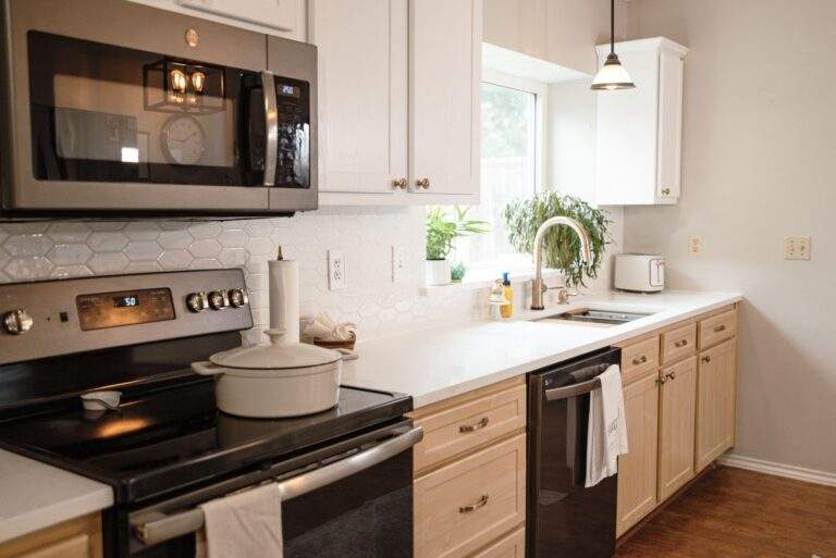 Image Gallery - Kitchen Cabinet Refacing - Photo 3
